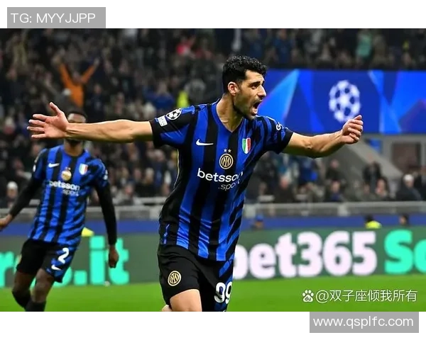 足球明星在采访中遭遇尴尬瞬间引发热议网友纷纷调侃视频引爆社交媒体