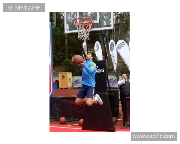 足球明星球员转会动态解析新赛季市场趋势与影响力分析 足球明星球员转会动态解析新赛季市场趋势与影响力分析