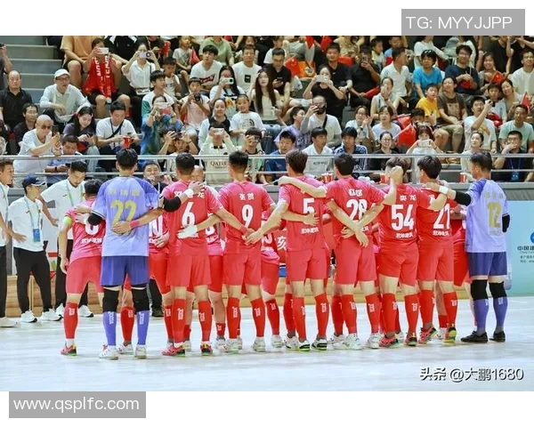 足球明星闪耀北京引发热潮球迷期待精彩对决与偶像亲密接触 足球明星闪耀北京引发热潮球迷期待精彩对决与偶像亲密接触