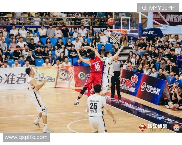 北京男篮对阵广东男篮直播全程回顾与精彩瞬间分析